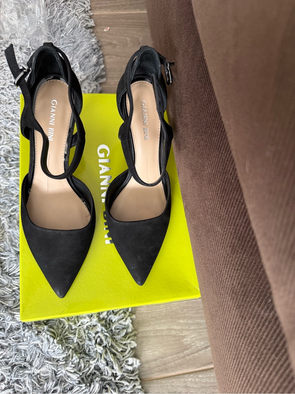 Gianni Bini Black Pointed Suede Strappy Ankle Heels